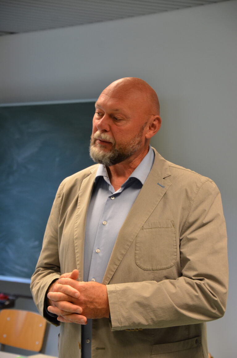 Betrauter Schulleiter Andreas Enne